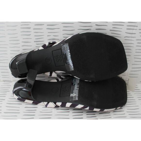 No Boundaries Womens Kitten Heel Thong Sandals Zebra Multisize NWT - Picture 5 of 6
